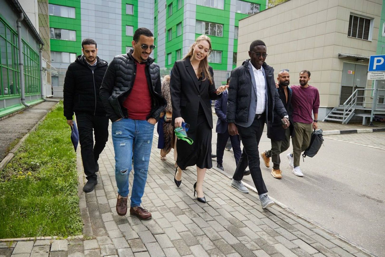 تبادل المعرفة والخبرات